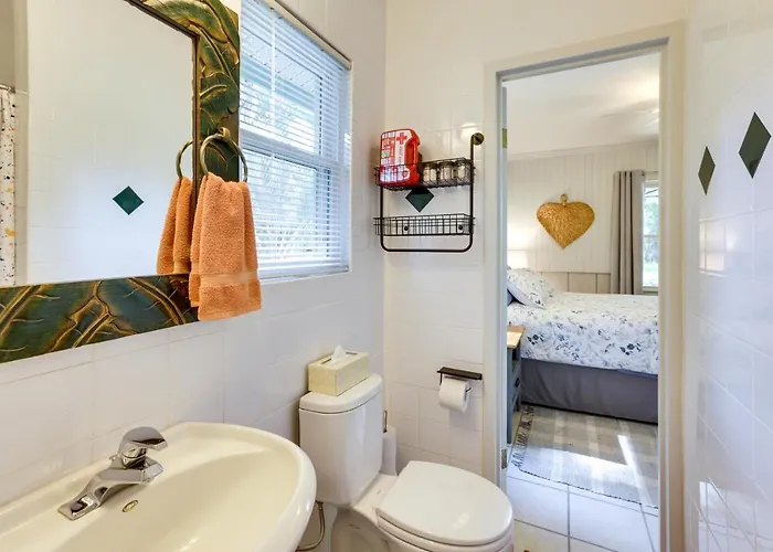 Riverfront Florida Escape W/ Grill & Fire Pit!