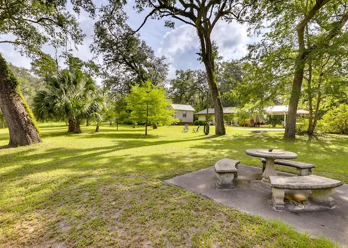 Riverfront Florida Escape W/ Grill & Fire Pit! * Tallahassee