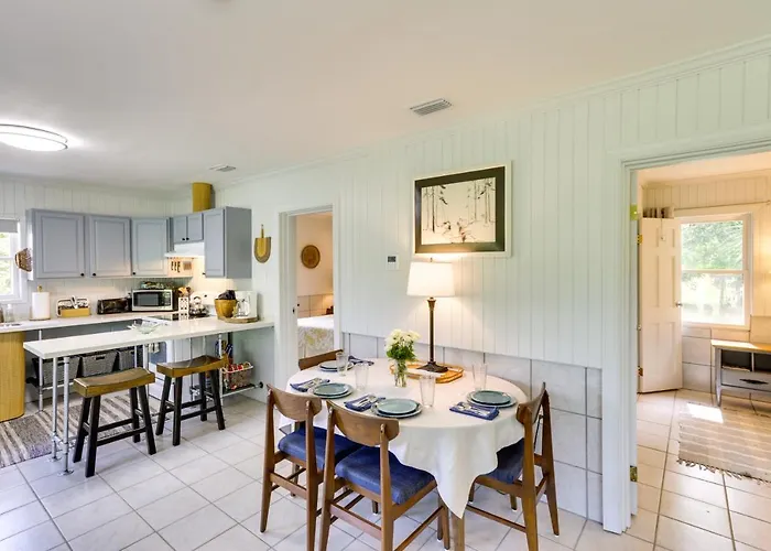 Riverfront Florida Escape W/ Grill & Fire Pit! *